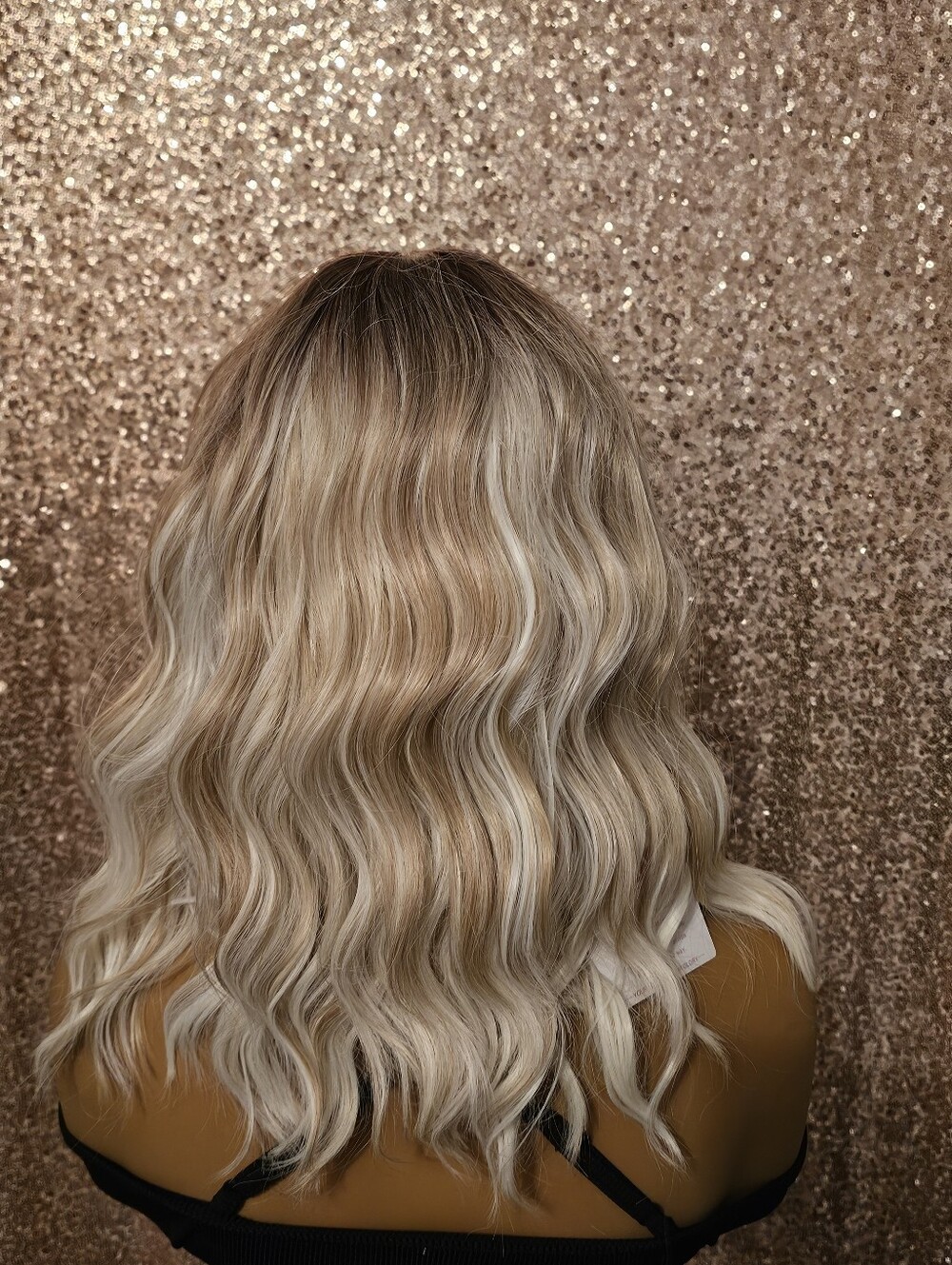 Wig - Picture 3 of 3